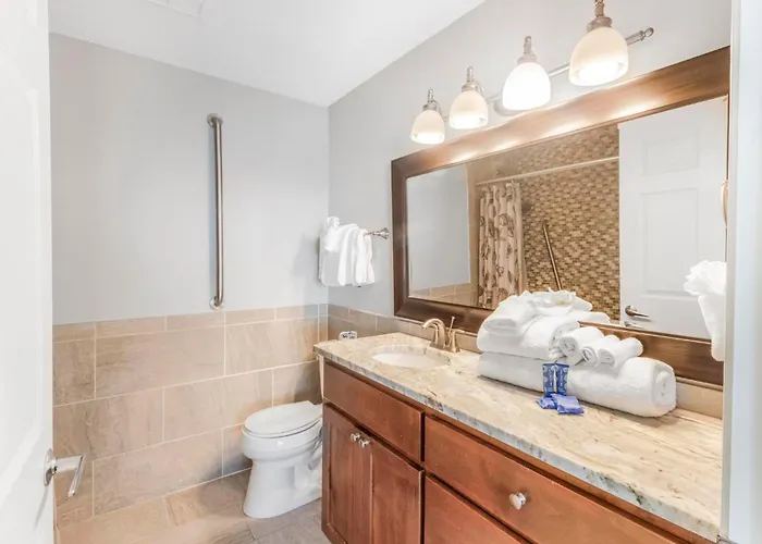 Crystal Shores 507 By Collection Apartment *